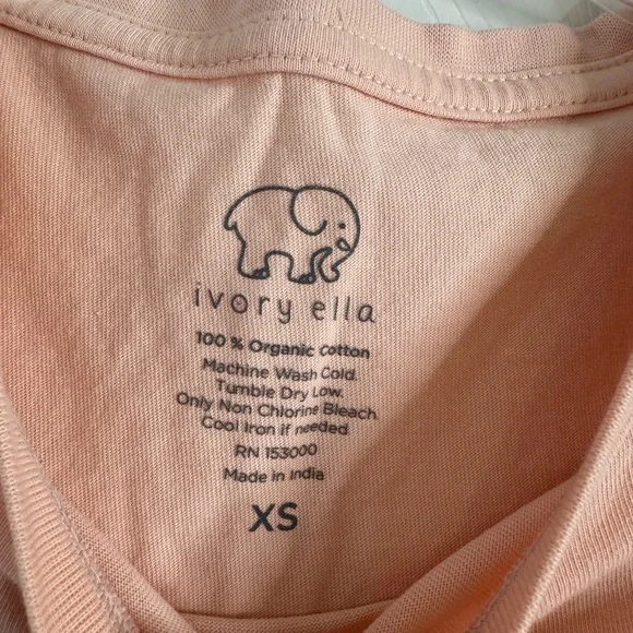 The North Face & Ivory Ella Women’s T-Shirt Bundle, Size XS - Picture 7 of 8